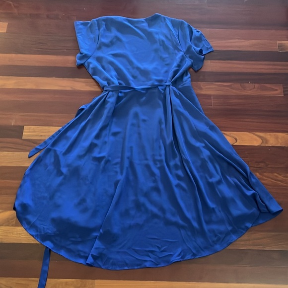 Womens XL Lulus Rise of the Occasion Royal Blue Wrap Dress Flutter Sleeve Midi - Picture 10 of 13